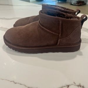Ugg ulta mini